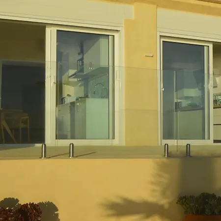 Apartment Excepcional Amanecer Al Borde De Playa Y Mar, En Roquetes