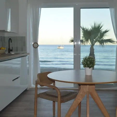 Apartment Excepcional Amanecer Al Borde De Playa Y Mar, En Roquetes Alicante