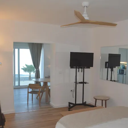 Apartment Excepcional Amanecer Al Borde De Playa Y Mar, En Roquetes Alicante