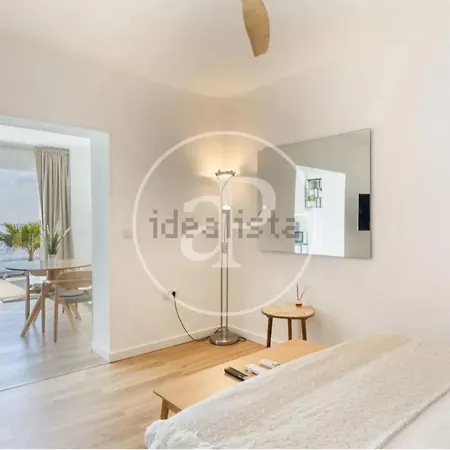 Excepcional Amanecer Al Borde De Playa Y Mar, En Roquetes Apartamento *