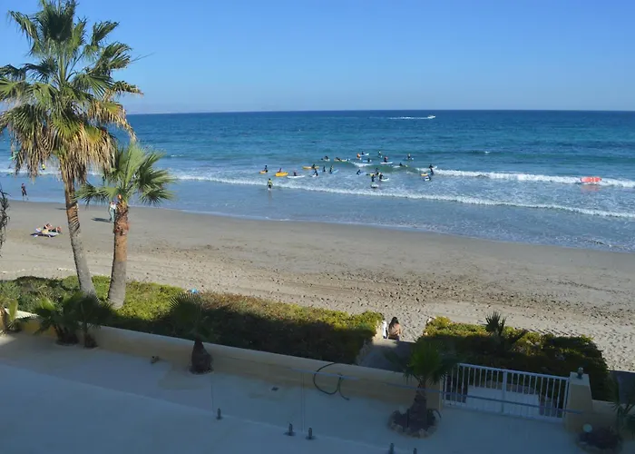 Excepcional Amanecer Al Borde De Playa Y Mar, En Roquetes *