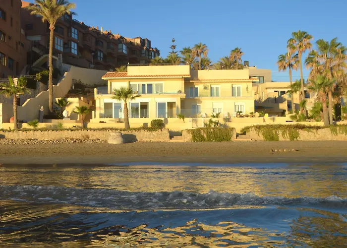 Excepcional Amanecer Al Borde De Playa Y Mar, En Roquetes Appartement